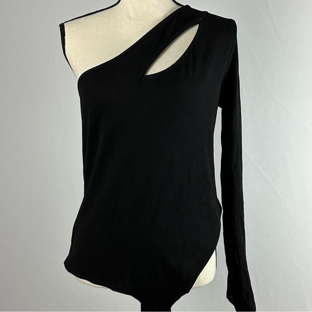 ADREAMLY one shoulder long sleeve black ribbed bodysuit with cutout - size 2 XL